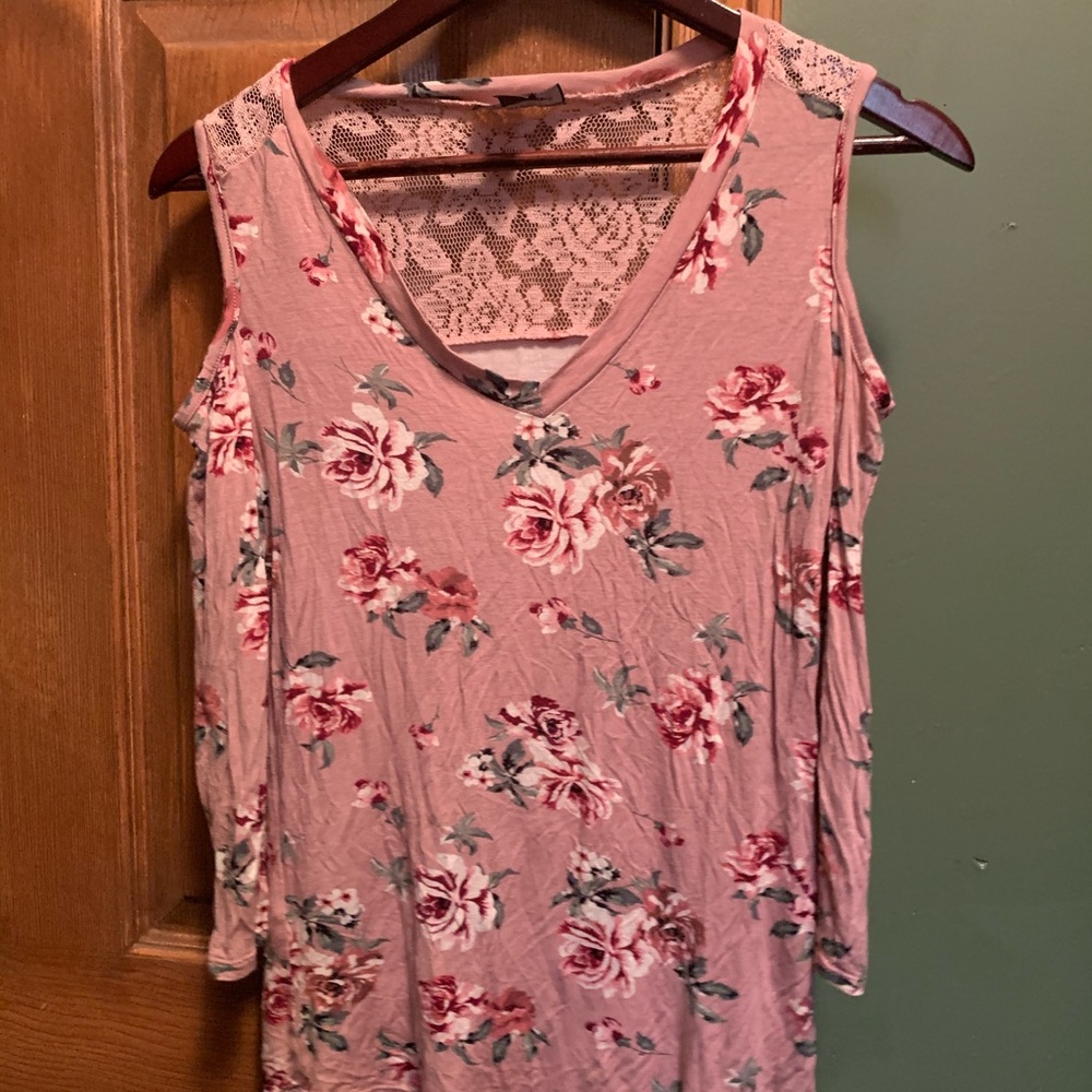 3 for $15‼️‼️open shoulder blouse